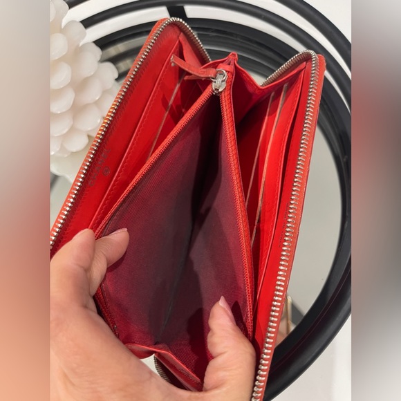 Pre Loved CHANEL  Matelasse Long Wallet Patent leather Red Tone CC - Picture 12 of 16